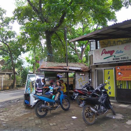 Peony Guesthouse Bandung Exterior foto