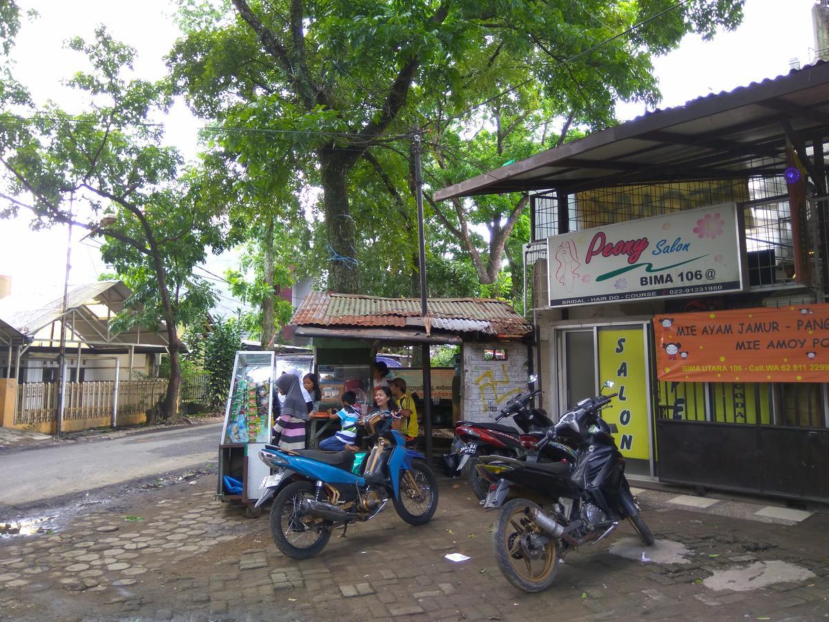 Peony Guesthouse Bandung Exterior foto