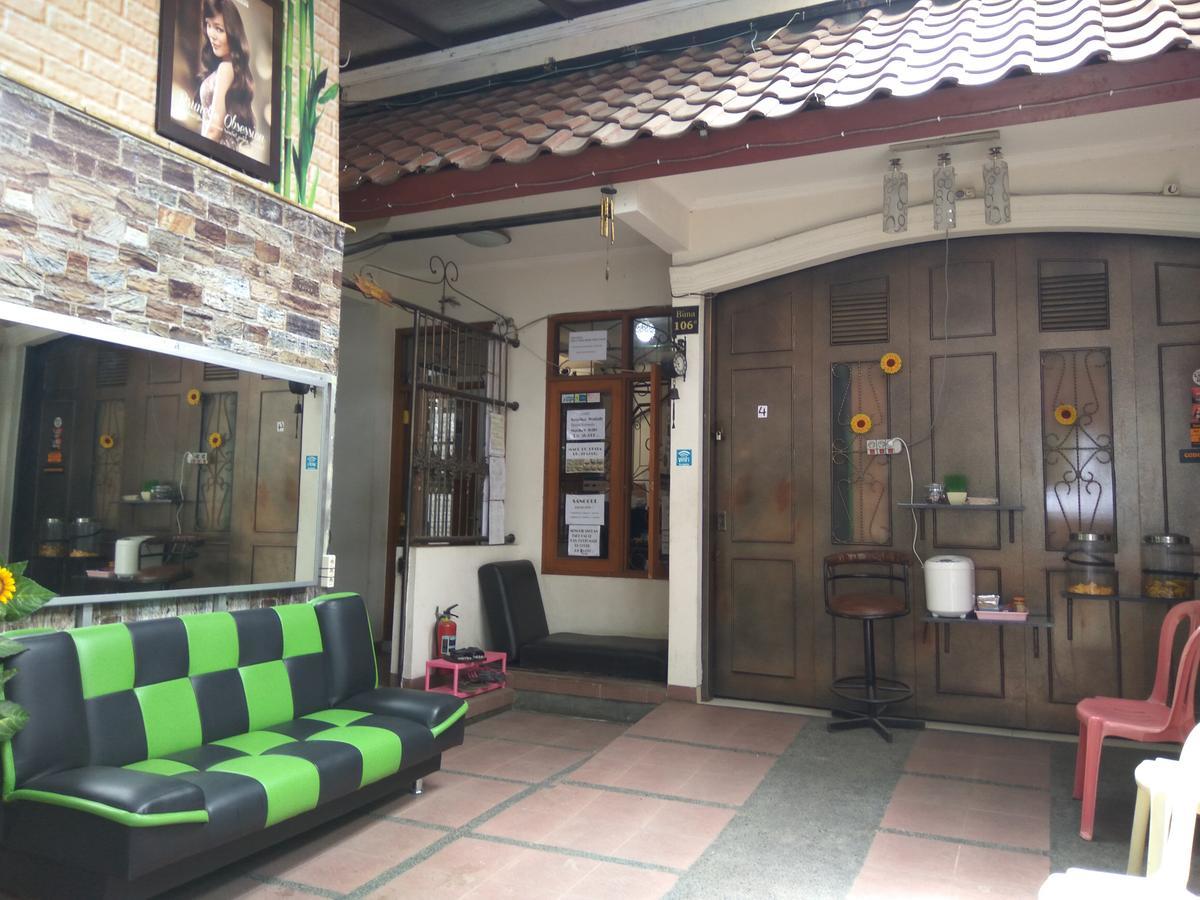 Peony Guesthouse Bandung Exterior foto